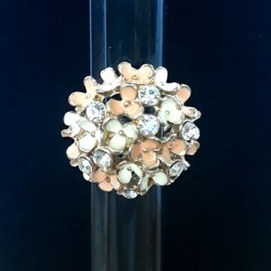 Tiny Flowers and Rhinestones Ladies Ring 7.5